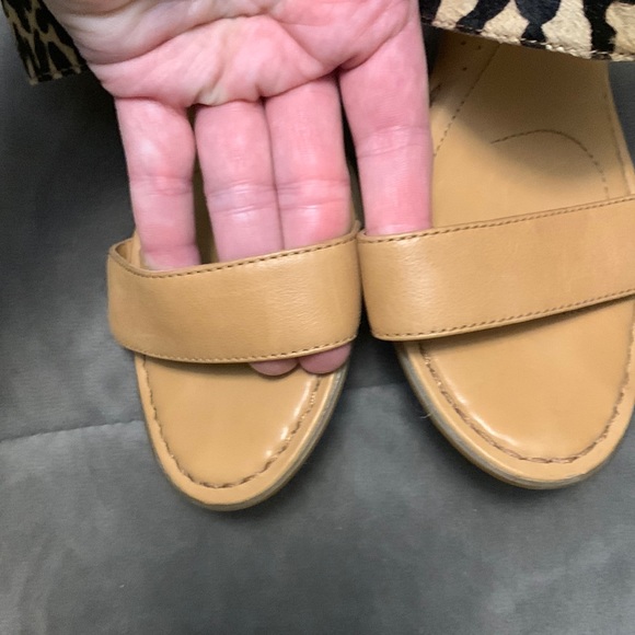 Crown by Born Block Heel Sandal - Picture 5 of 7